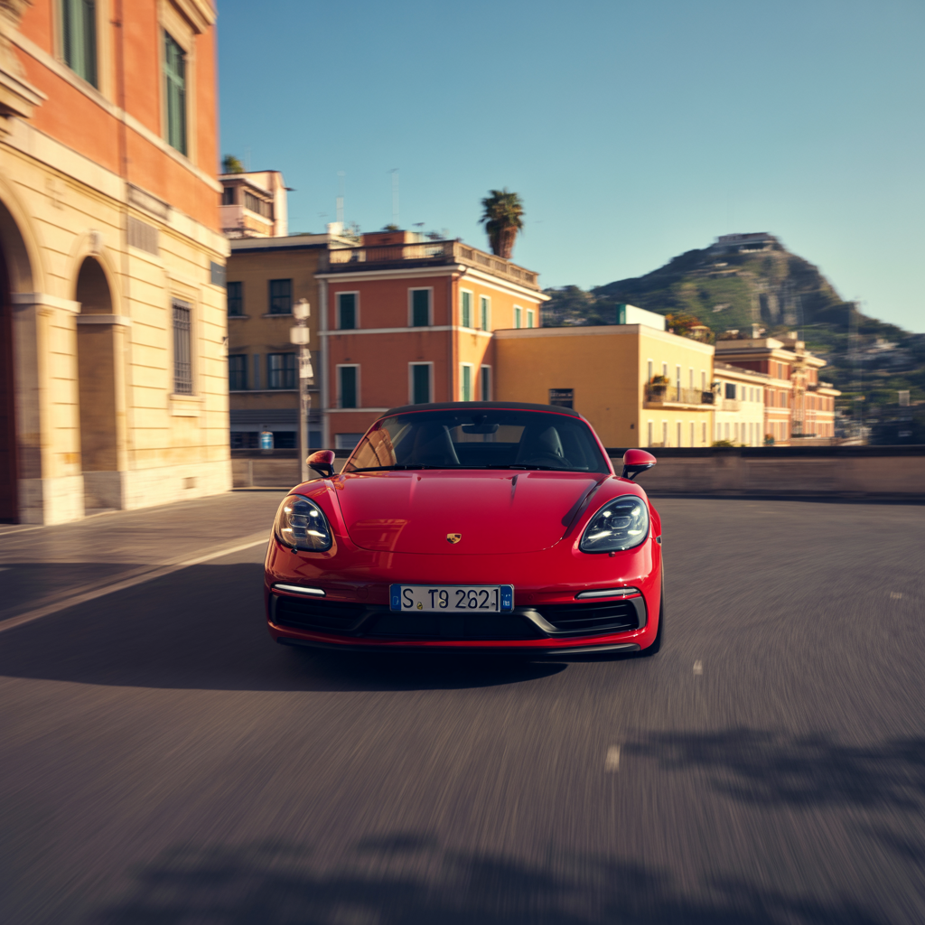 Noleggio auto di lusso a Taormina\u00a0